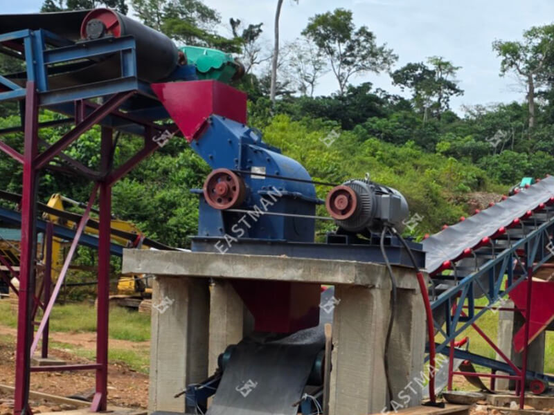 锤式破碎机现场